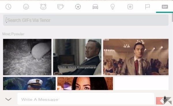 Come cercare GIF su WhatsApp