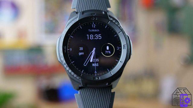 TicWatch S2 review: the resistance of a sportwatch and the comfort of Wear OS