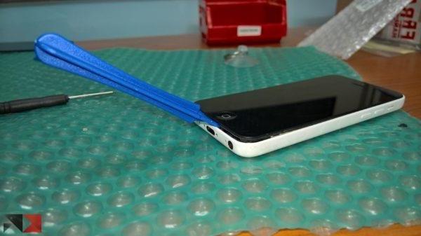 Sostituire lo schermo iPhone 5C