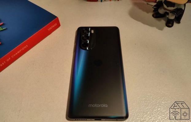 Revisão, potência e estilo do Motorola Edge 30 Pro