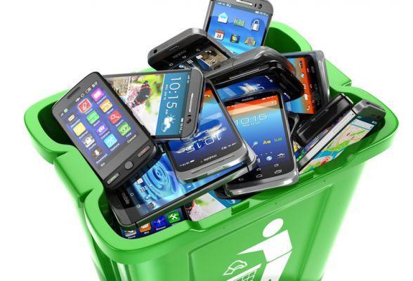 10 ways to recycle your old smartphone