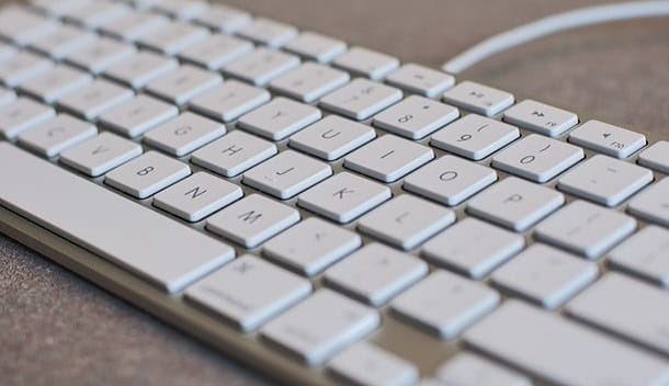 ¿Cómo se hace la llave en el teclado de la PC?