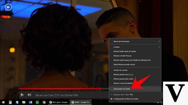 How to show taskbar in full screen on Windows 10