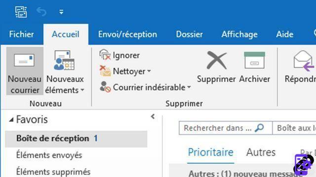 How to send an attachment by email in Outlook?