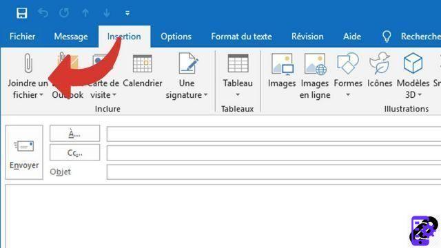 Como enviar um anexo por email no Outlook?