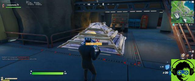 Cómo escapar de una bóveda usando un pasaje secreto en Fortnite Capítulo 2 Temporada 2