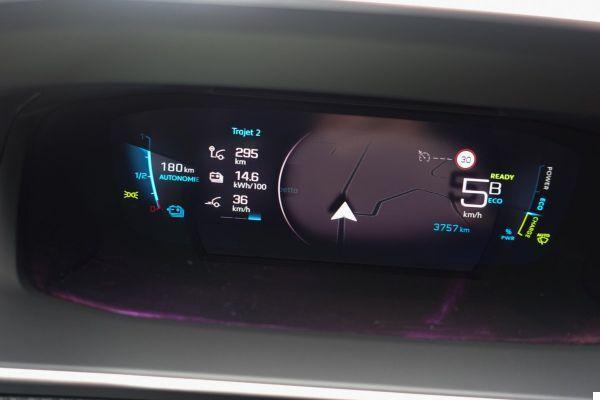 Prueba del Peugeot e-208: gusto definitivo por el techno y apetito controlado