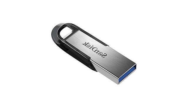 How to transfer photos from PC to USB stick