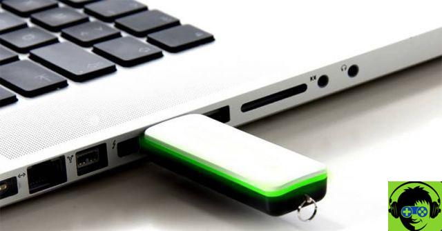 Cómo eliminar particiones de una memoria USB en Windows 10