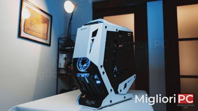 Sharkoon Elite Shark CA700 • Revisão de um case futurista