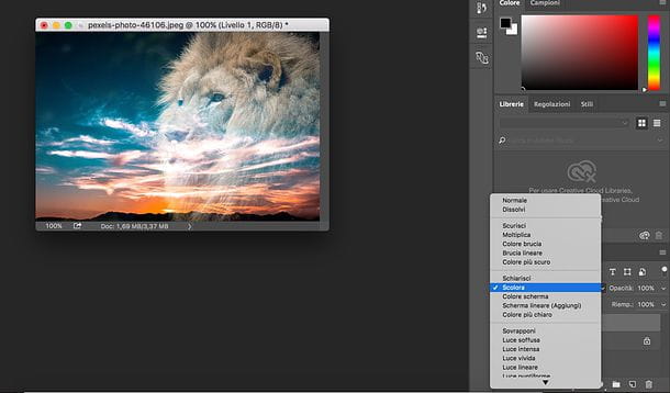 How to overlay two images with Photoshop