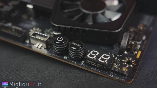 MSI MEG X570 UNIFY • Análise da placa-mãe mais vendida para Ryzen