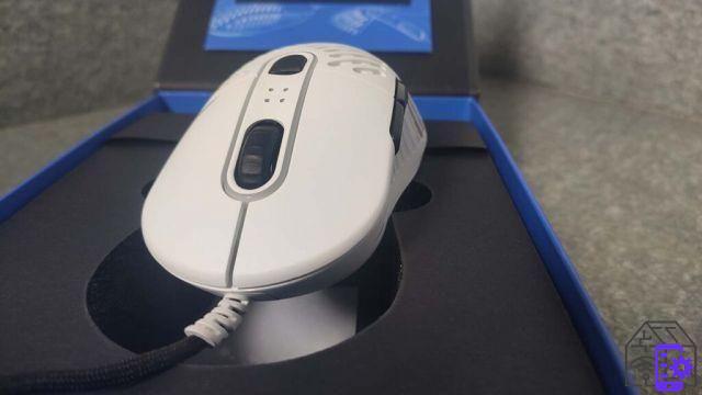 The Makalu 67 review: there is a new ultralight mouse on the market