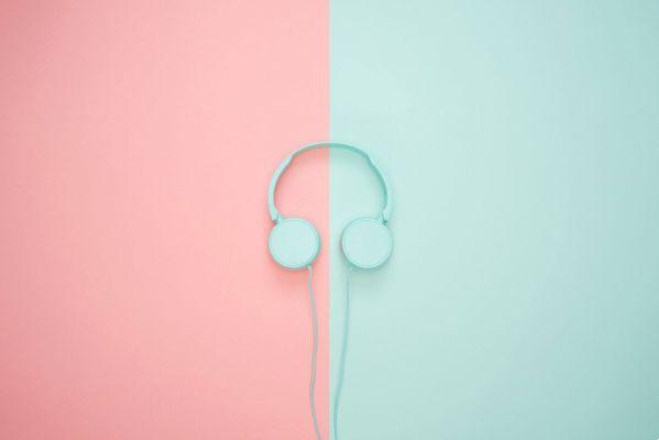 Best Headphones • Buyer's Guide 2022