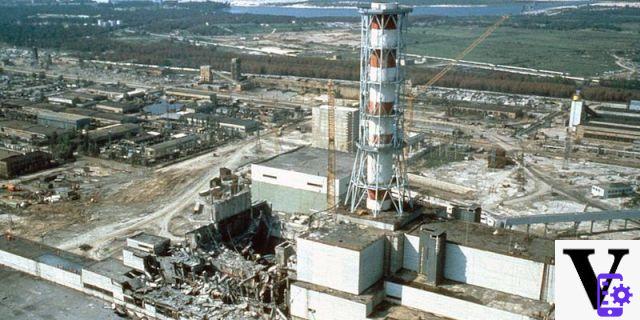 Chernobyl: reactor 4 has awakened