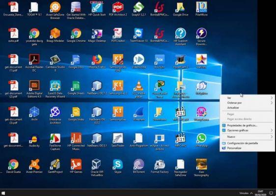 How to put or show desktop icons in Windows 10