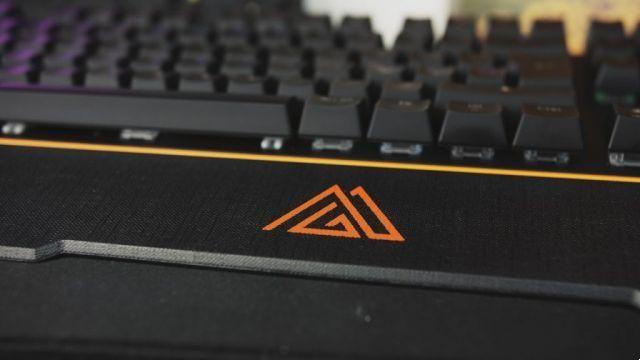 PG100PRO Review Pyramidea Gaming • The optical-mechanical keyboard made in Italy