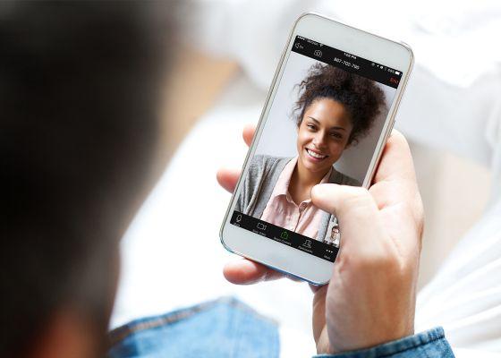 Zoom: How to put a virtual background on your video calls