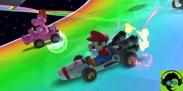 How to earn a score of 9 or more using a driver wearing gloves in Mario Kart Tour