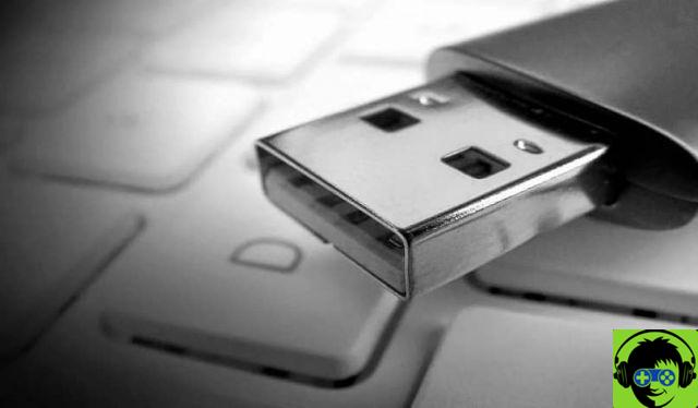 ¿Cómo reparar una memoria USB dañada o ilegible usando Ubuntu y Gparted?