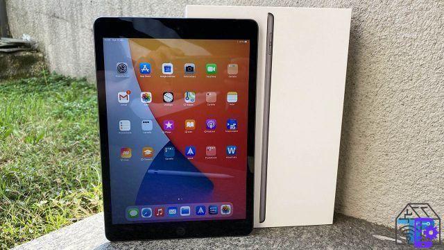 The Apple iPad 8 Review. Boost Productivity with a Tablet.