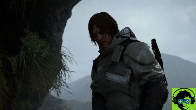 How to change weapons and items during Death Stranding
