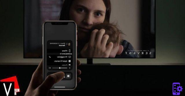How to connect the phone to the TV with or without cable