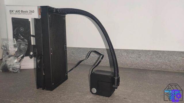 Test de l'EK AIO Basic 240 : un radiateur minimal mais puissant