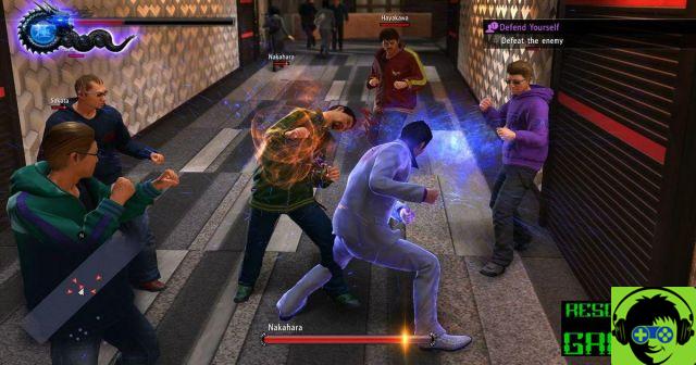 Yakuza 6: Comment Maîtriser les Combos et Tirer Selfie