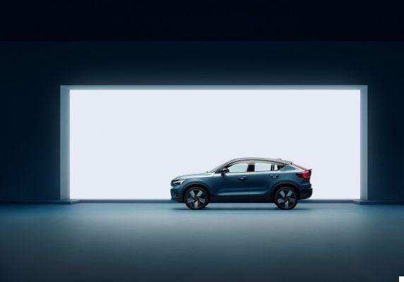 Volvo C40 Recharge, the first SUV coupé challenges the Germans: sporty aesthetics and only in electric version