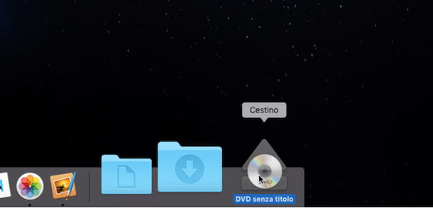 How to eject CDs from Mac
