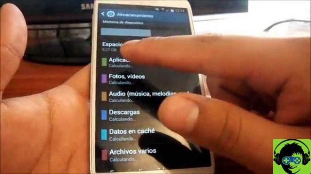 Por que meu telefone Android diz que não há espaço de armazenamento suficiente e se eu o tenho? - Solução