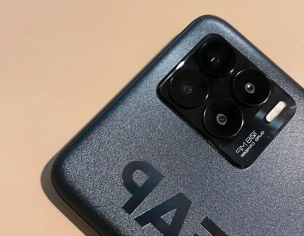 Recensione realme 8 Pro, smartphone con fotocamera da 108MP