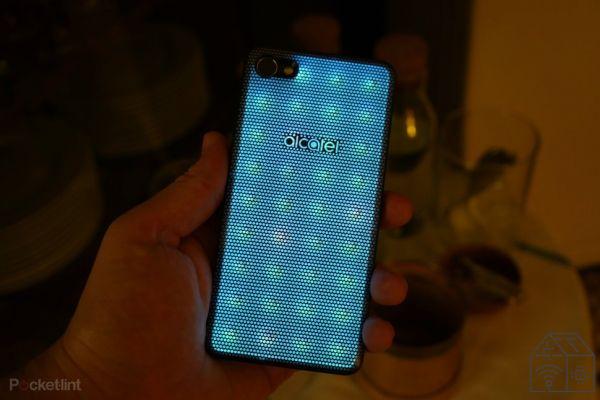 Alcatel A5 LED: The smartphone has millet LED coloration