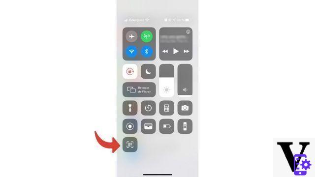 How to scan a QR Code with on iPhone?