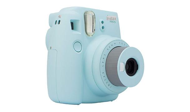 Best Instant Cameras: Buying Guide