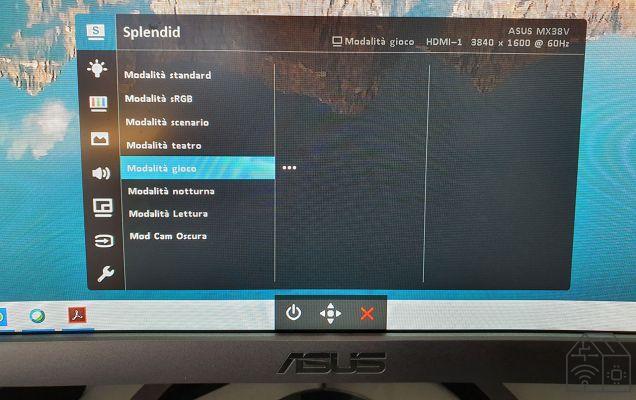 Asus Designo Curve MX38VC is like black: it goes with everything