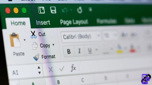 Tutorial do Excel: Como ocultar e exibir elementos?