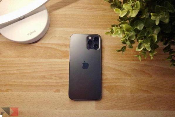 Recensione iPhone 12 Pro Max: lui è il RE!