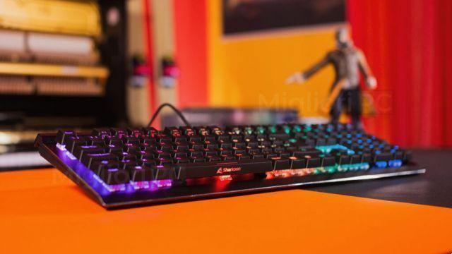 Skiller SGK60 Review • Sharkoon's best mechanical keyboard?